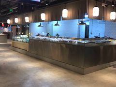 自助取餐区-日进一片海.生腌海鲜火锅.宵夜烧烤(三里屯总店)