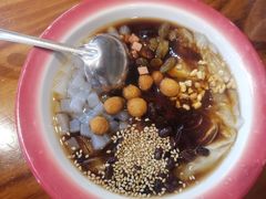 -爆炸头阿姨小四川正宗川味小吃(无任何分店)