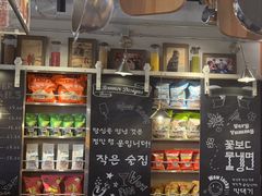 -WOW LUCKY创意韩料(龙阳广场店)