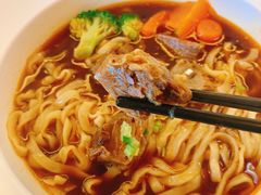 -康师傅私房牛肉面(申虹店)