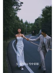 -雪中彩影婚纱摄影·微光艺术中心