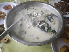 -雪湖煜辰鱼头老店(雪野湖店)