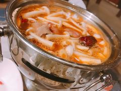 番茄小锅米线-滇越乘象云南餐厅(豆各庄店)