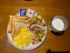 -JINNS锦时 steak&pizza(浸信会礼拜堂旧址店)