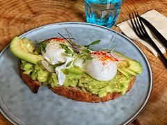 牛油果温泉蛋吐司-O'mills Sourdough Bakery&Bistro(永嘉路店)