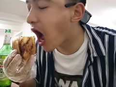 -宝瑞门钉肉饼店