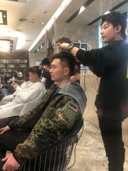 -AKOZO Beauty Salon