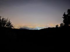 -鬼笑石后山停车场