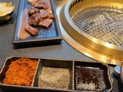 -铭牛烧肉·和牛海鲜自助(高新月牙湖店)