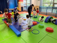 -小门牙好性格托育(北外滩中心)