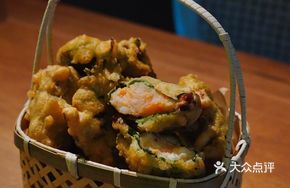 Fried Shrimp Patties with Perilla Leaves