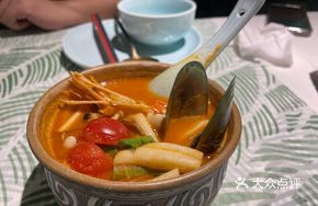 Slow-Cooked Lobster Tom Yum Soup
