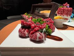 -左庭右院鲜牛肉火锅黑金店(陆家嘴中心店)