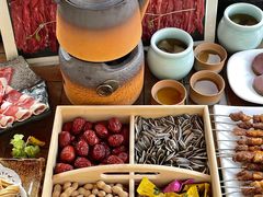 -靓海海鲜火锅(水上湖边观景店)