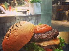 -HIGH FIVE哈福手工汉堡(桂林路店)