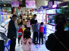 -鸿通城购物中心