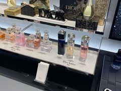 -Dior迪奥(上海世茂广场店)