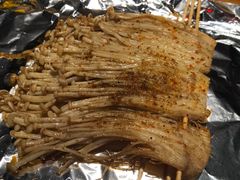 -路边摊小炉子烧烤