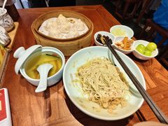 -裕兴记•蟹黄面馆(人民广场店)