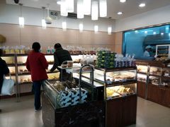 面包甜点陈列柜-苹果花园(乳山路店)