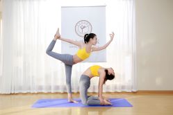 -亚太瑜伽普拉提学院