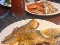 -君来湖滨饭店·玫瑰园