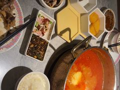 -野山舂·贵州现舂酸汤牛肉(民生路店)