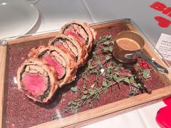 -Erman岩烧牛排(虹桥南丰城店)
