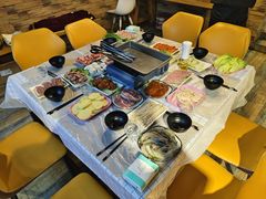 -玩坞轰趴馆·户外团建聚会主题生日派对馆(世豪广场店)
