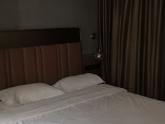 -喆·啡酒店(北京劲松双井地铁站店)