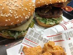 -The Habit Burger Grill 哈比特汉堡(爱琴海店)