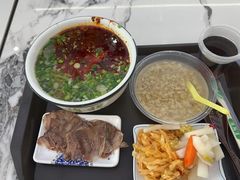 -伊穆祥牛肉面总店·清真
