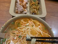 -亮亮面馆(经六路店)