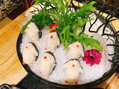 qq企鹅丸-湊湊火锅·茶憩(上海合生汇店)