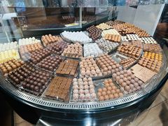 -Laderach 莱德拉(上海环贸iapm店)