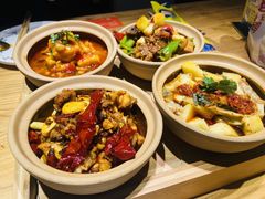 新疆特色菜.尝鲜四小碗-幸福的烤包子·新疆菜