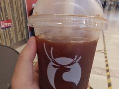 -瑞幸咖啡(华新地铁站地下商业街店)