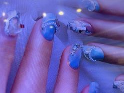 -爱空间美睫健康美甲