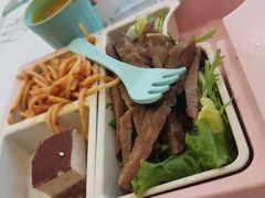 -汽车博物馆主题餐厅