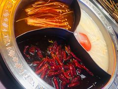 -钢管厂五区小郡肝串串香火锅(人民广场店)