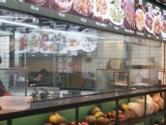 面包甜点陈列柜-飞尝蚝·顺德菜·鱼生(顺德总店)
