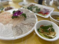 -官塘陈记鱼生·潮汕砂锅粥·牛肉火锅(潮枫路总店)