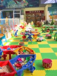 -爱丽丝奇幻乐园