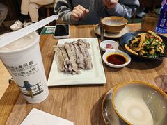 -贯贯吉·清真餐厅(浙江中路店)