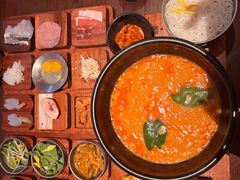 -银米·云南传统过桥米线(双廊黑金冠店)