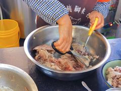 -鸿浩扒猪脚米线