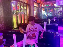 -喜鹊音乐酒馆(西街店)