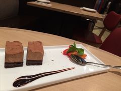 -必胜客(新中纬店)