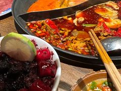 -萍姐火锅·公路夜市(武汉首店)