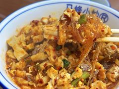 优质生肉小炒加蛋-清真馬峰小炒泡饃